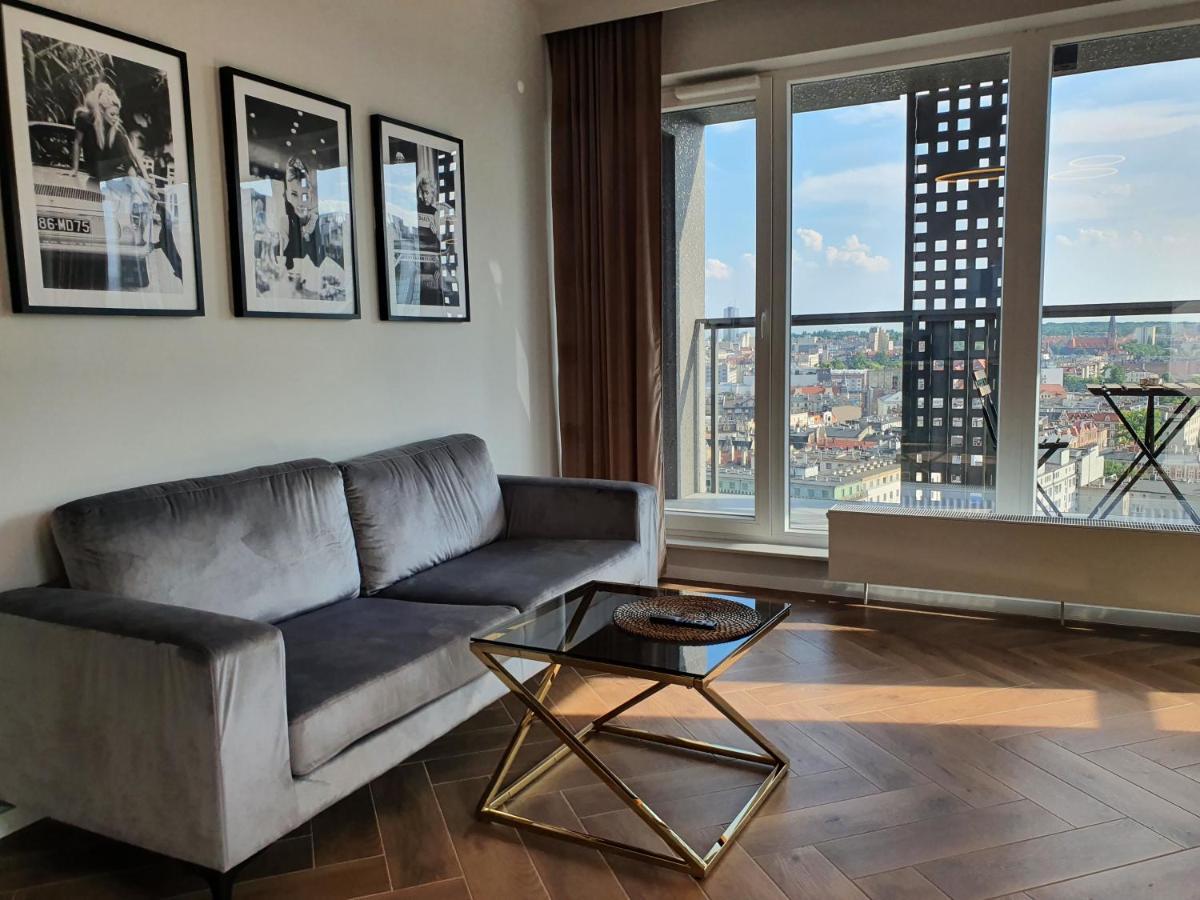15 Pietro Sokolska 30 Towers Apartments - New - Lux - Parking - Sauna - Gym- And The Best View In Katowice Exterior foto